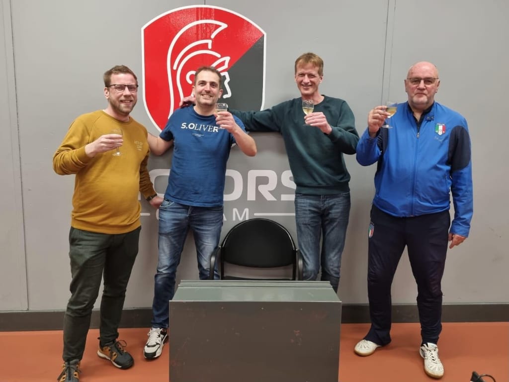 Team 2 kampioen 2024