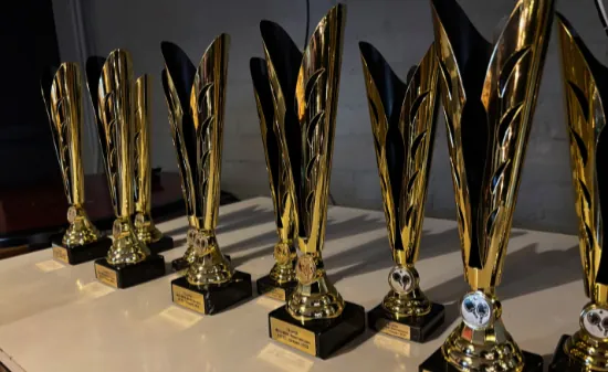 mini-meerkampen bekers